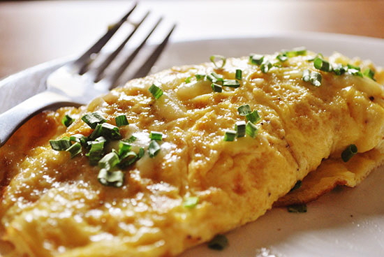 Breakfast Omlette w/ Cheese & Onion